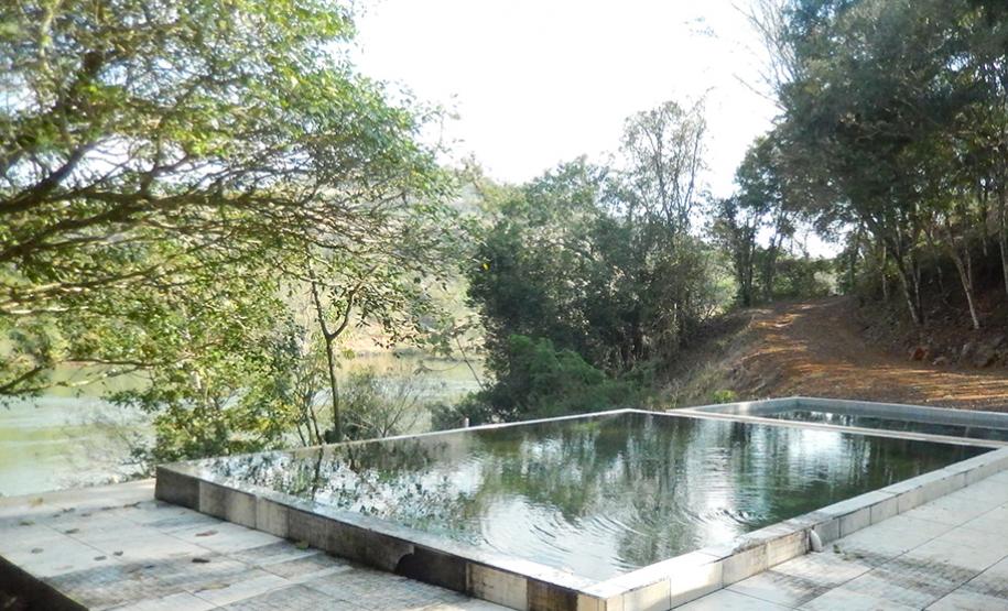 Piscina de Água Mineral